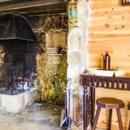 Vakantiehuis Ancienne Maison De Ferme Avec Vue Montagne A Cheylade